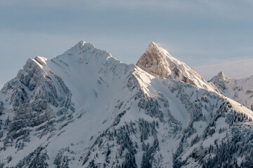 Berg der nach einer Sichel benannt zeigt gewaltige Strukturen.