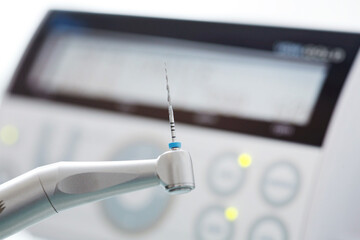 Zahnarzt-Instrument zur Behandlung von Paradontose