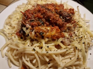 spaghetti with meatballs