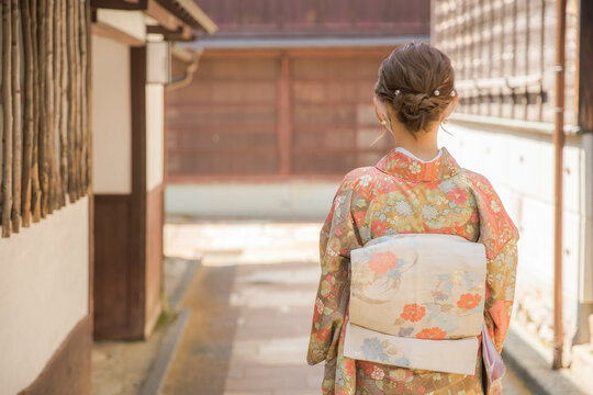 着物女性