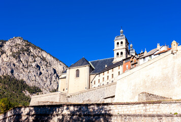 Fototapeta na wymiar old fortification town Briancon in France