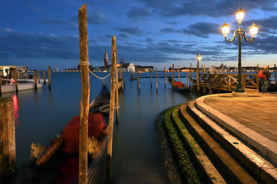 Canal shore at Mark's Square