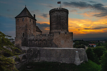 Zamek Będziński – średniowieczna warownia obronna wzniesiona w połowie XIV wieku przez...