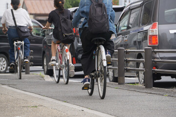 Fototapeta na wymiar 歩道の自転車