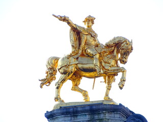 statue of the king of the horse