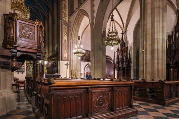 Fototapeta na wymiar Wnętrze Bazyliki Dominikanów pw. Świętej Trójcy w Krakowie