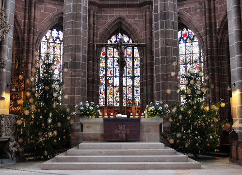 Feastful Interior Of The St. Lorenz Cathedral In Nuremberg Germany