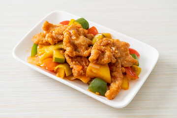 Stir fried sweet and sour sauce with pork