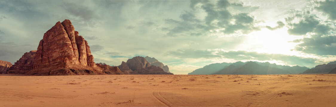 Jabal Al-Mazmar pillars panoramic - Powered by Adobe