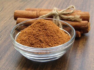 cinnamon sticks and powder