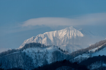 栂池高原から望む白馬岳【長野県栂池高原】雪山