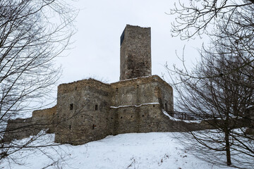 Ruins of Orlik castle in winter near Humpolec in the Czech Republic. - obrazy, fototapety, plakaty