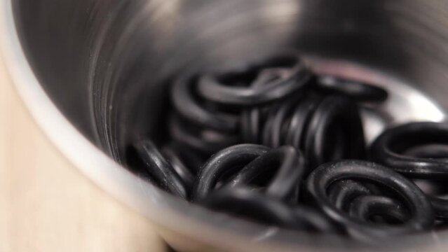 O-Ring 이미지 – 찾아보기 2,052 스톡 사진, 벡터 및 비디오 | Adobe Stock