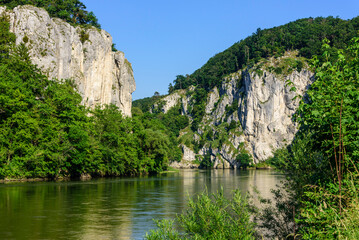 Fototapeta na wymiar Naturlandschaft am Donau-Durchbruch nahe Kloster Weltenburg