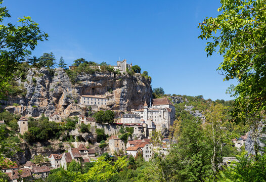 France, Lot, Rocamadour, View of cliffside town in summer