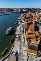 Obraz premium Vue sur Porto Ribeira depuis le Pont Dom-Luís I