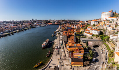 Vue sur Porto depuis le Pont Dom-Luís I