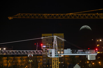 Nocne Dźwigi  © Wojciech Lisiński