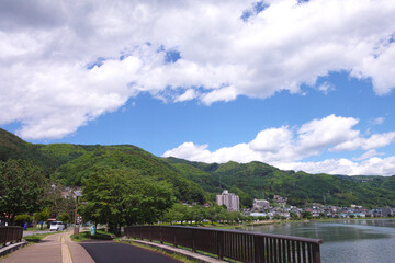 Fototapeta na wymiar 夏の青空と山(日本)