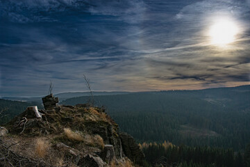 Fototapeta na wymiar clouds over the mountains, Horni blatna, Jindřišské skály, Na strašidlech