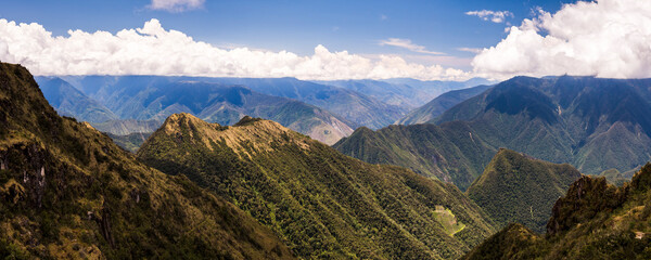 Fototapeta na wymiar Scenery on day 3 of Inca Trail Trek, Cusco Region, Peru, South America