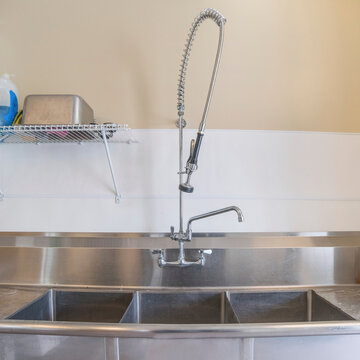 Square Stainless Kitchen Sink With Pull Out Spring Faucet And Side Sprayer