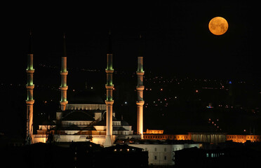 mosque at moon