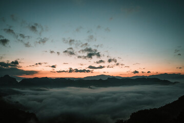 Fototapeta premium Beautiful view of the sea of fog in the morning