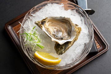 Fresh Oyster With Lemon Slice