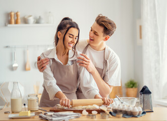 couple is preparing the pastry