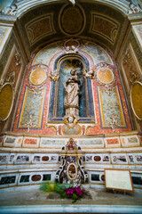 Obraz premium Statue on the Interior of Chiesa Santa Chiara (Church of Santa Chiara), Noto, Val di Noto, UNESCO World Heritage Site, Sicily, Italy, Europe