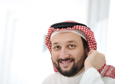 Arabic business man wearing traditional clothes