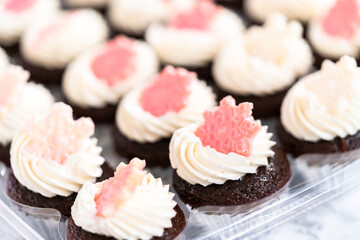 Baking cupcakes