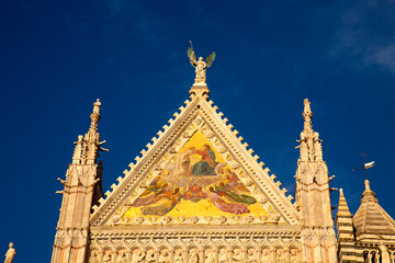 Fototapeta na wymiar Italia, Toscana, la città di Siena. Il Duomo.