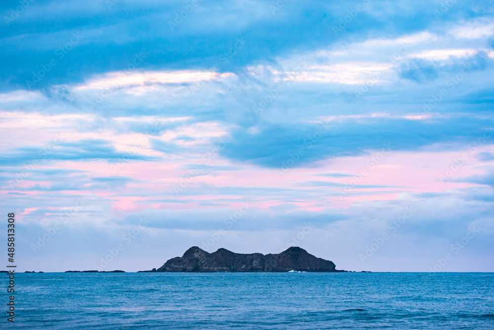 Wall mural Sunrise at Playa Arco Beach, Uvita, Marino Ballena National Park, Puntarenas Province, Pacific Coast of Costa Rica