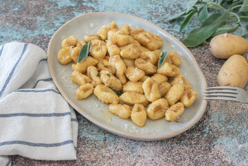 Gnocchi alla veneta cannella zucchero
