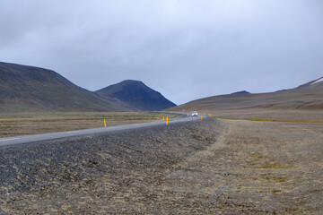 Strasse 864 durch das Lavafeld bei Reykjahlíð