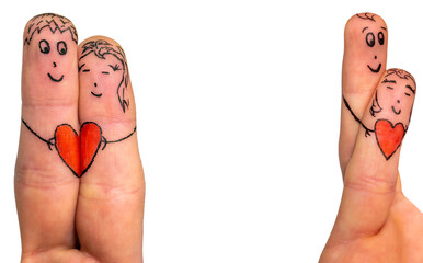 Zwei Liebespaare lustig als Fingermännchen gemalt vor weißem Hintergrund