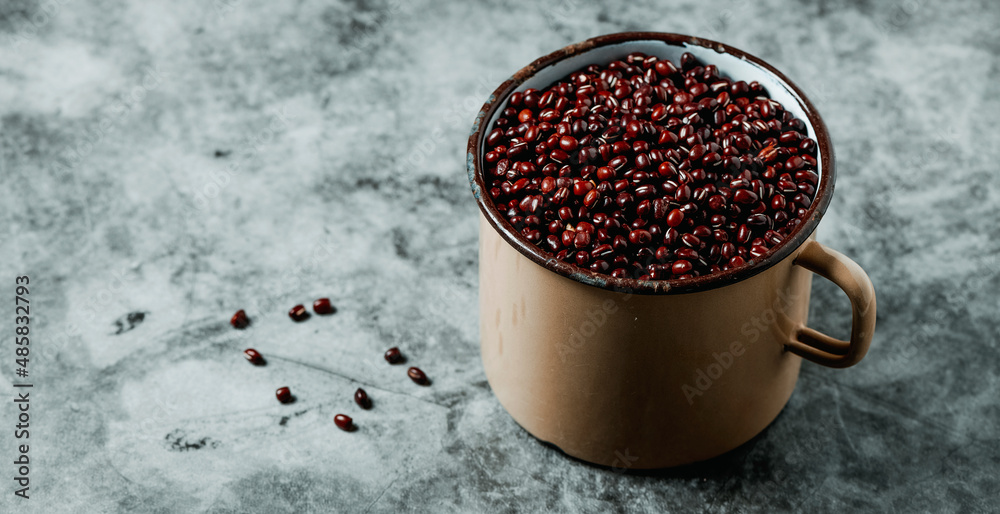 Poster adzuki beans in an enamel pot