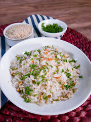 Arroz con cilantro y almendras