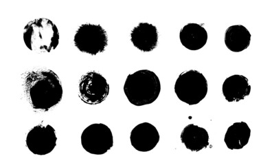 Set de trazos de pincel con pintura, trazos reales hechos a mano con formas redondas, circulares, conjunto de trazos vectoriales en color negro - obrazy, fototapety, plakaty