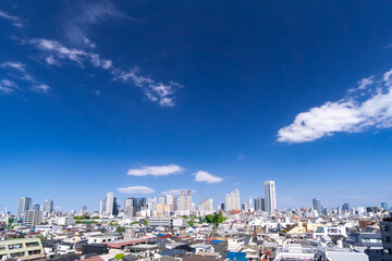 東京風景　青空と高層ビル