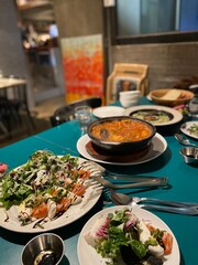 여러가지 이탈리안 음식들 - 카프레제 샐러드, 스튜, 전복 리조또 / A variety of Italian foods - Capreze salad, stew, abalone risotto 