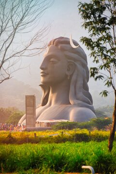 BEAUTIFUL ISHA YOGA ADIYOGI SHIVA STATUE PHOTO