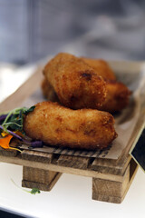 croquetas de jamón caseras
