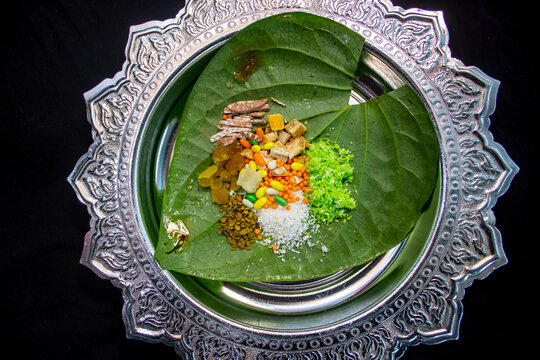 indian paan masala on betel leaf top view