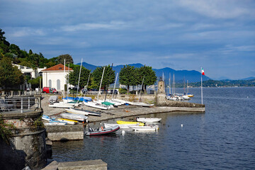 Fototapeta na wymiar Lago Maggiore Hafen von Lesa