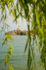 Wundersch&ouml;ne Sicht auf Malcesine am Gardasee Provinz Verona, Region Venetien