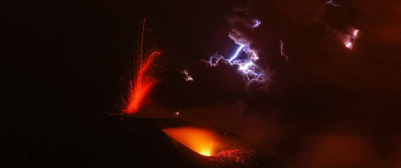 Erupción del Volcán Cumbre Vieja, La Palma, Islas Canarias, España.