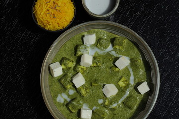 green cream soup with feta
